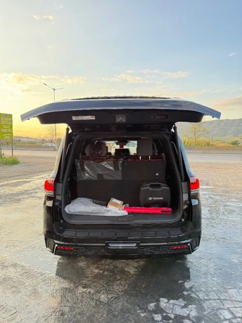 Toyota Land Cruiser  2026 VX-R