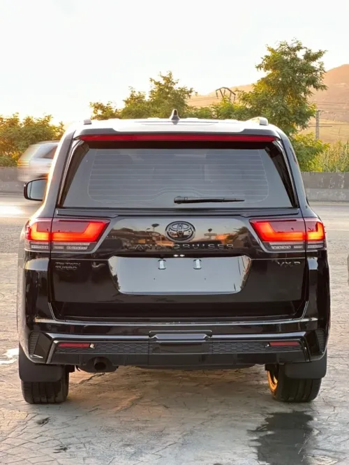 Toyota Land cruiser 2026 VXR édition, black