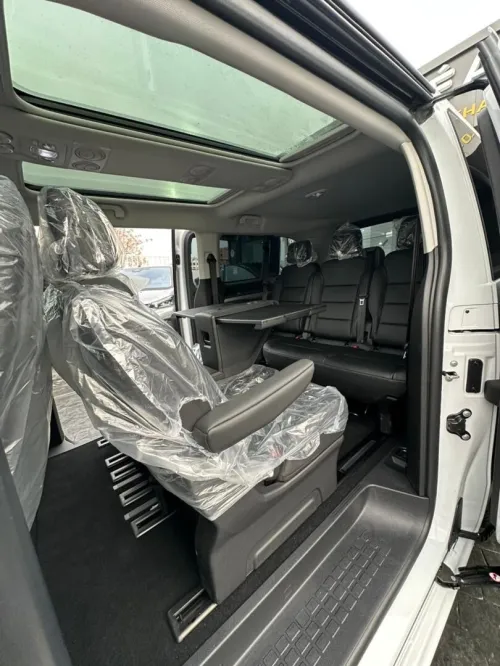 Peugeot Expert 2026 Traveller