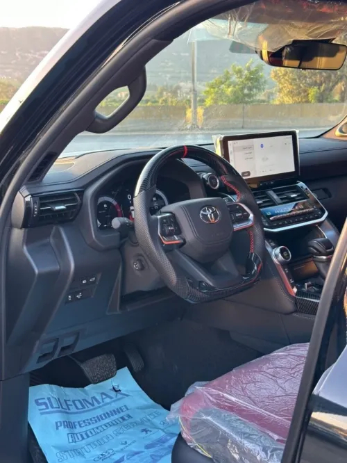 Toyota Land cruiser 2026 VXR édition, black