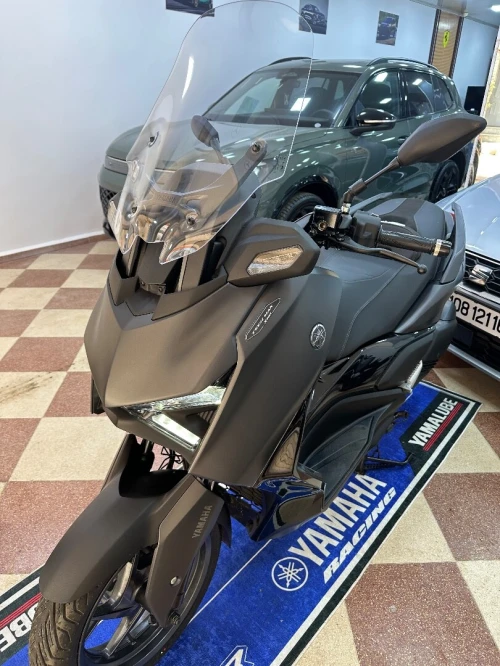YAMAHA XMAX TECH 2026