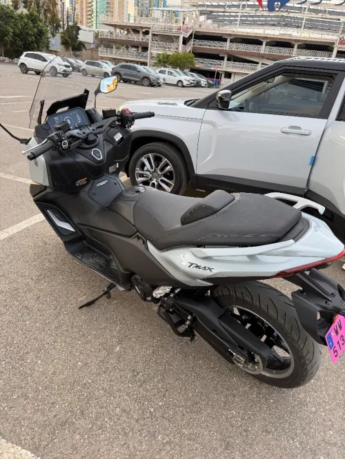 YAMAHA TMAX 563 tech 2026