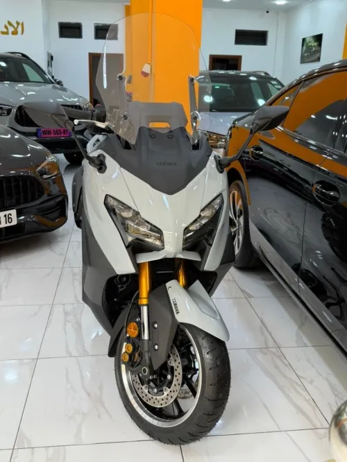 YAMAHA TMAX TECH 563 2026