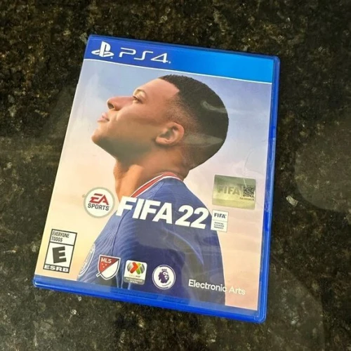 Ps4 slim 500gb + elden ring + fifa 22 + call of duty mw 2 + red dead redemption 2