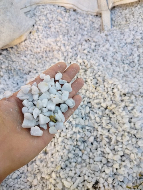 Gravier décoration للتزيين Gravier de marbre . Sac blanc حصى رخامي للحدائق والمنازل،