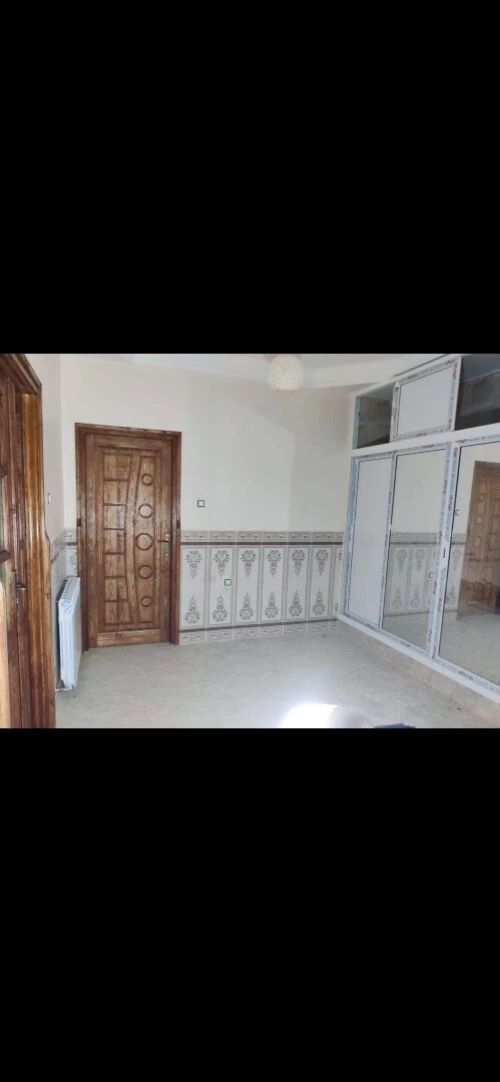 Location Appartement Niveau de villa F3 Alger Reghaia