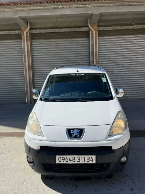 Peugeot Partner 2011 B9