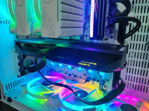 Gigabyte GeForce RTX 5060 Ti GAMING OC 16G