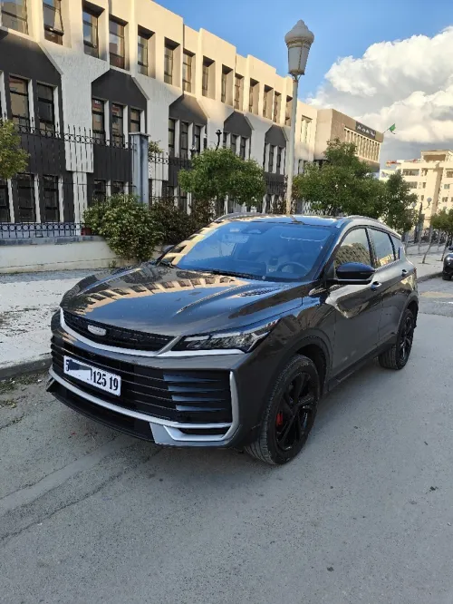 Geely Coolray 2025 