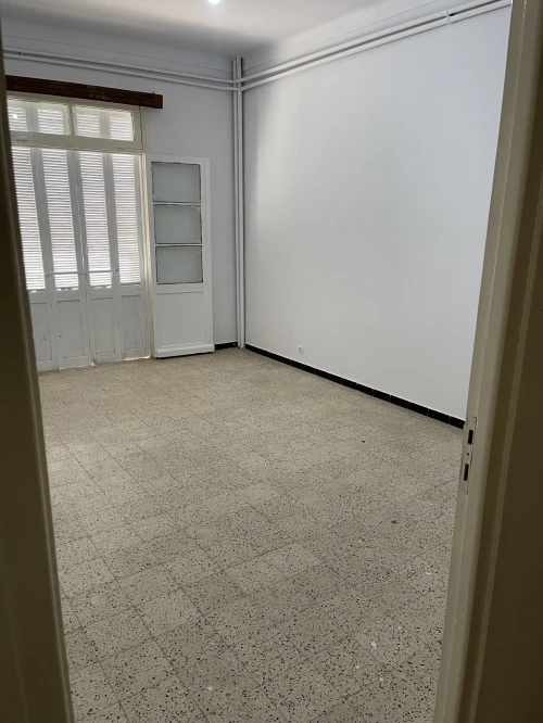 Location Appartement Niveau de villa F5 Alger Kouba