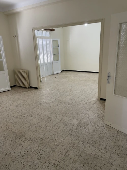 Location Appartement Niveau de villa F5 Alger Kouba
