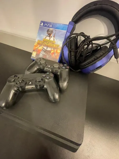 Ps4 slim