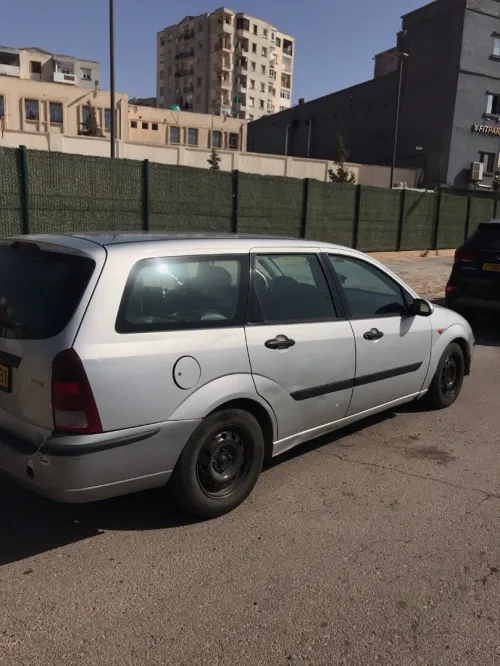 Ford Focus 5 portes 2002 Focus 5 portes