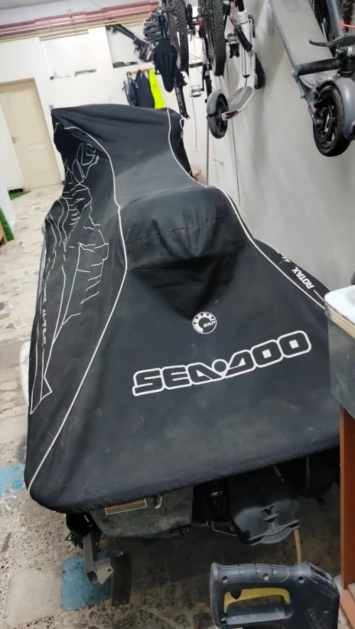 Seadoo, Jet ski