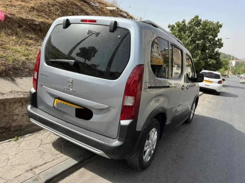 Peugeot Partner 2019 Tepee Allure 
