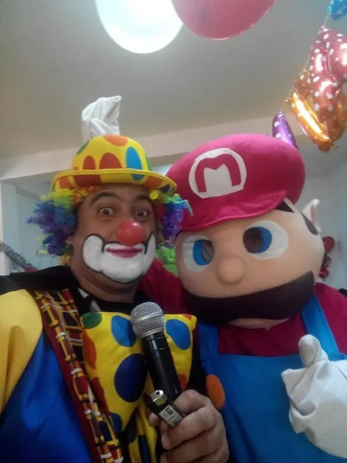Clown Magicien Marionnettes 