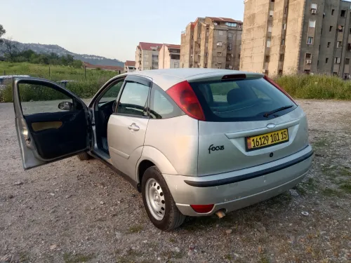 Ford Focus 5 portes 2001 