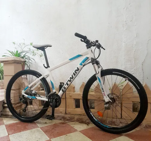 Vélo classique b'twin 540 française