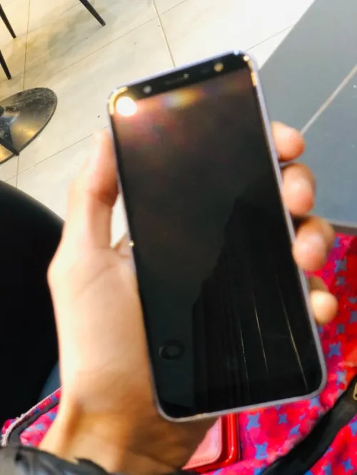 Samsung J6