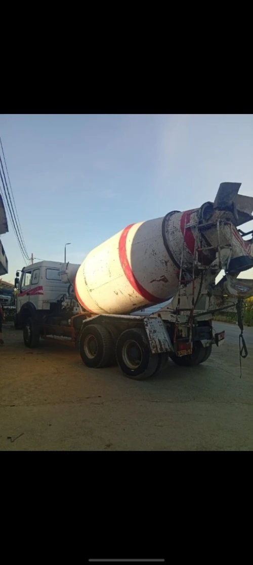Hino Hino 2010