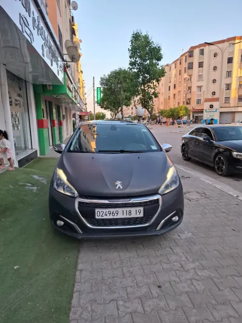Peugeot 208 2018 Allure Facelift