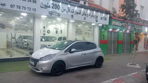 Peugeot 208 2013 Allure
