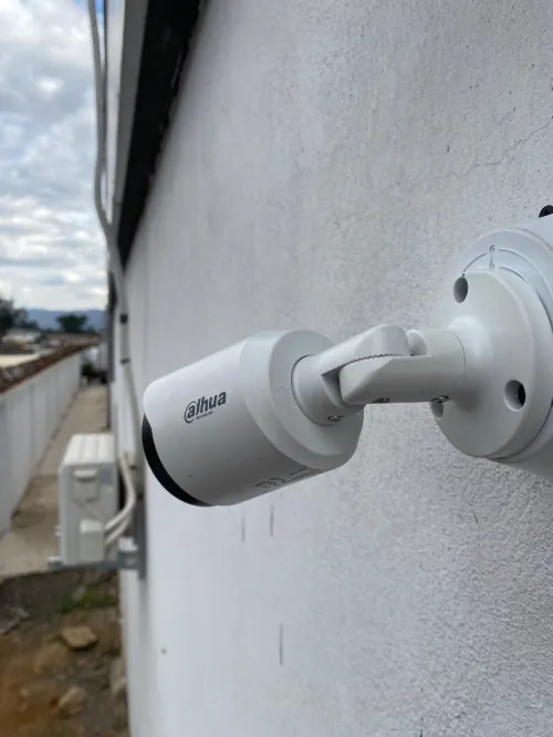 Installation & Vente Caméras de Surveillance  Travail Professionnel