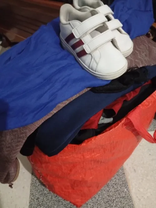 Lot vêtements enfants neuf et occasion 100% de France 
