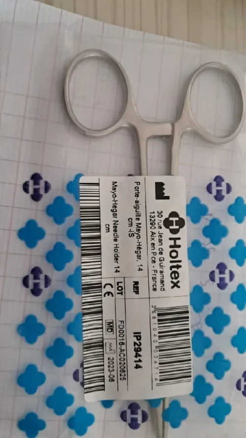 Boîte de petite chirurgie 