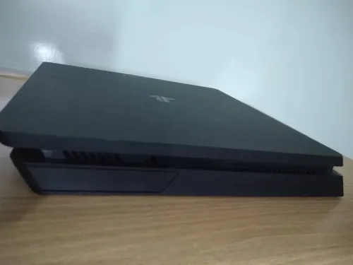 PS4 Slim