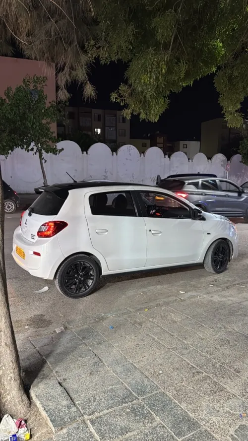 Mitsubishi Mirage 2020 Star