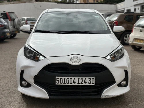 Toyota Yaris 2024 Carte gris Safia