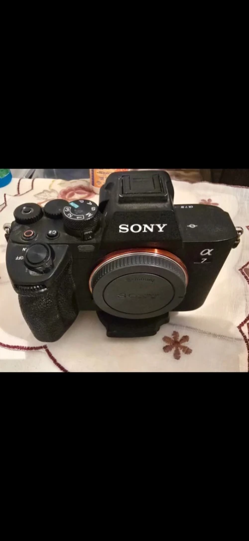 Sony Alpha 7 IV
