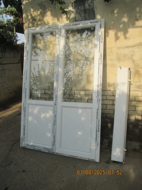 Porte balcon Très bonne état en PVC