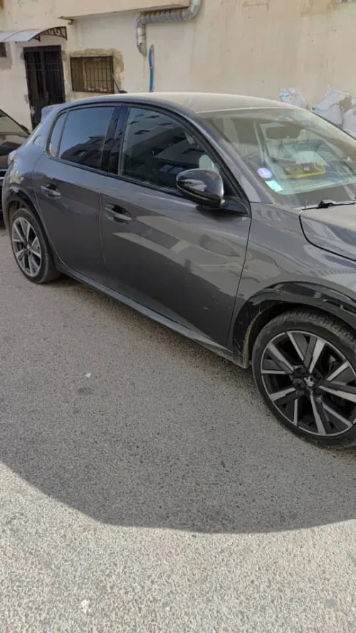Peugeot 208 2022 GT