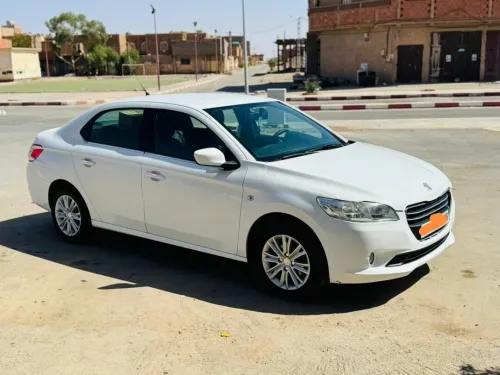Peugeot 301 2013 Allure
