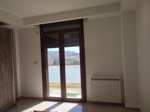 Location Appartement F4 Alger Cheraga