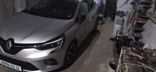 Renault Clio 5  2023 Evolution