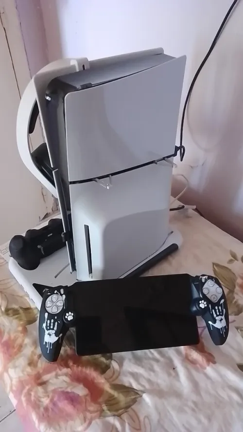 PlayStation 5 slim Angleterre et Accessoires
