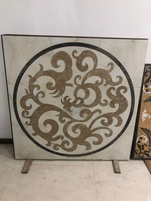 Tableau en marbre et céramique 