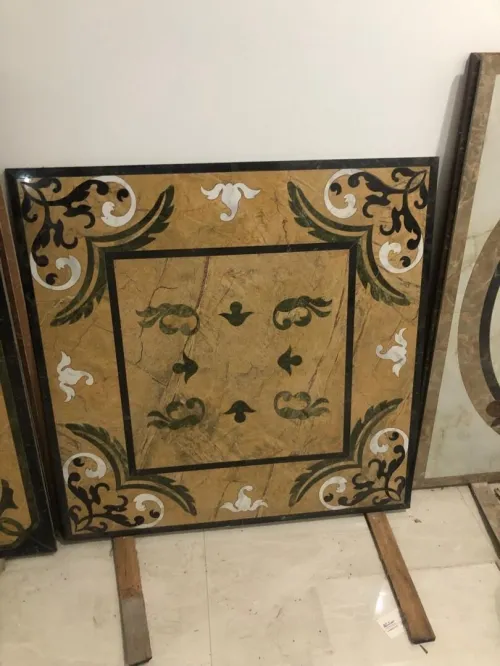 Tableau en marbre et céramique 