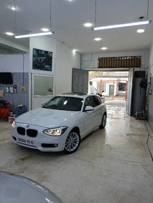 BMW Série 1 2015 Urbain Line