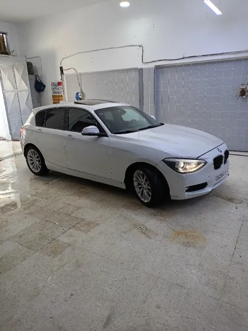 BMW Série 1 2015 Urbain Line