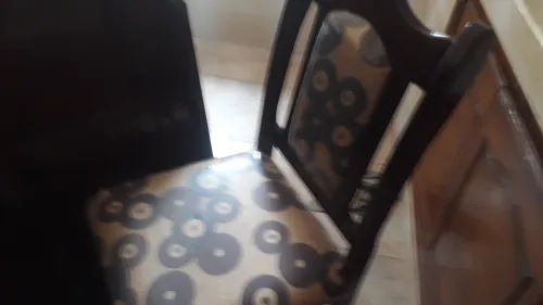 Salon table