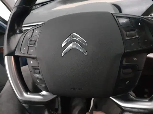 Réparation airbag 16.