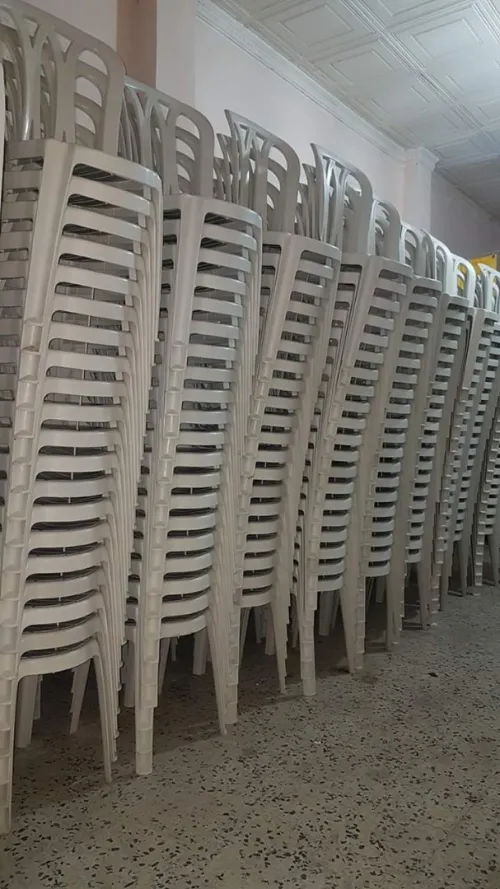 gros كراسي و طاولات بلاستيكية بالجملة و التجزئة