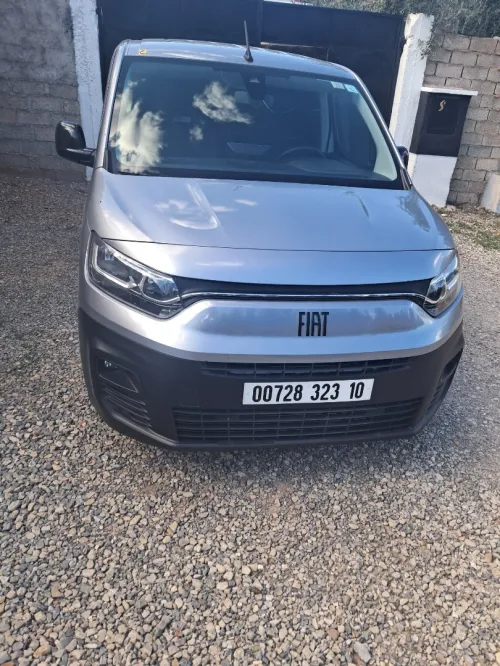 Fiat Doblo 2023 Italye