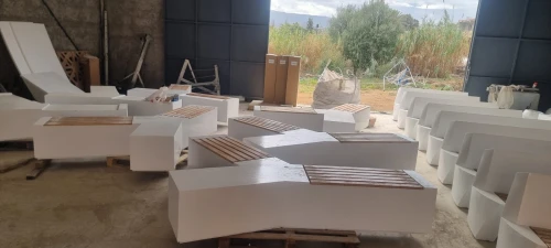 Banc et pot en GRC