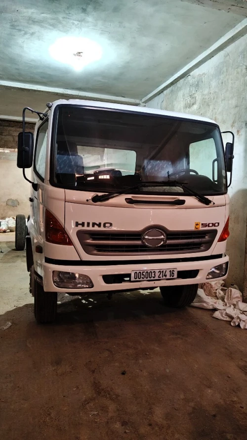Hino 500 Mecanique 1521 2014