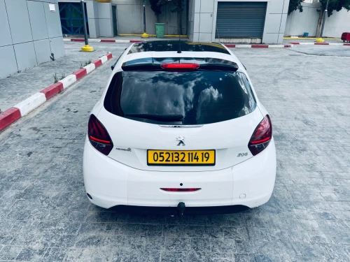 Peugeot 208 2014 208
